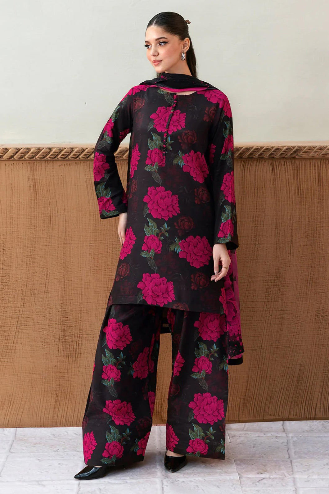 Sana Safinaz Printed Khaddar 3pc code 667