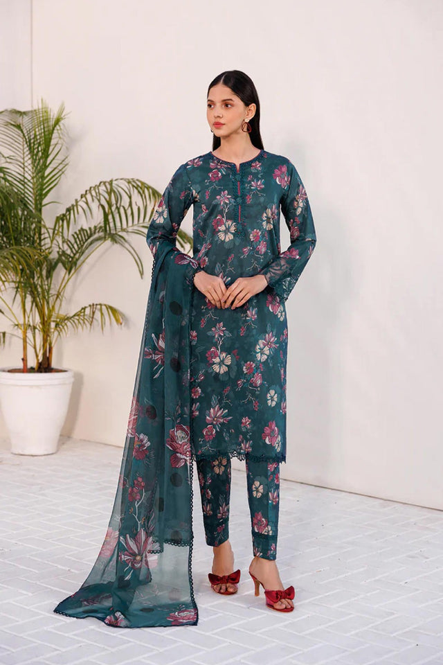 Sana Safinaz Printed Khaddar 3pc code 668